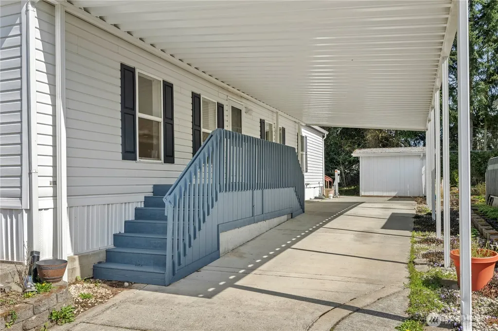 11100 4th Avenue W Everett WA 98204