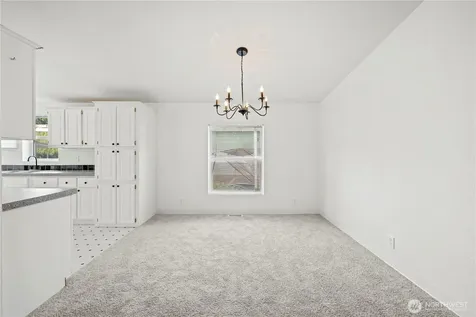 11100 4th Avenue W Everett WA 98204