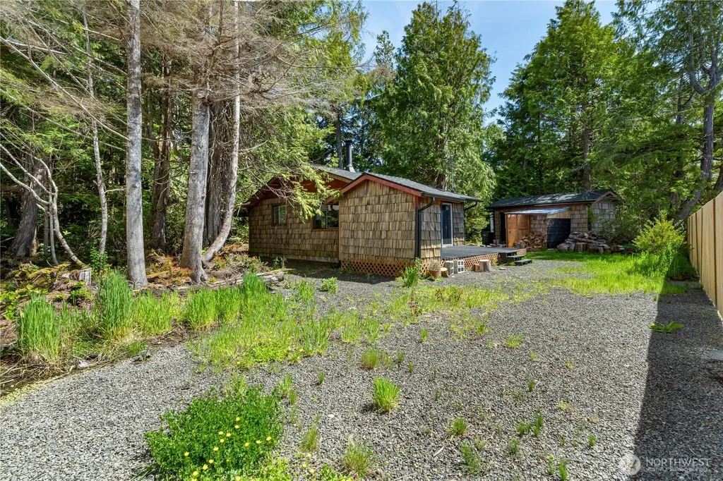 37 Butterfly Lane Pacific Beach WA 98571