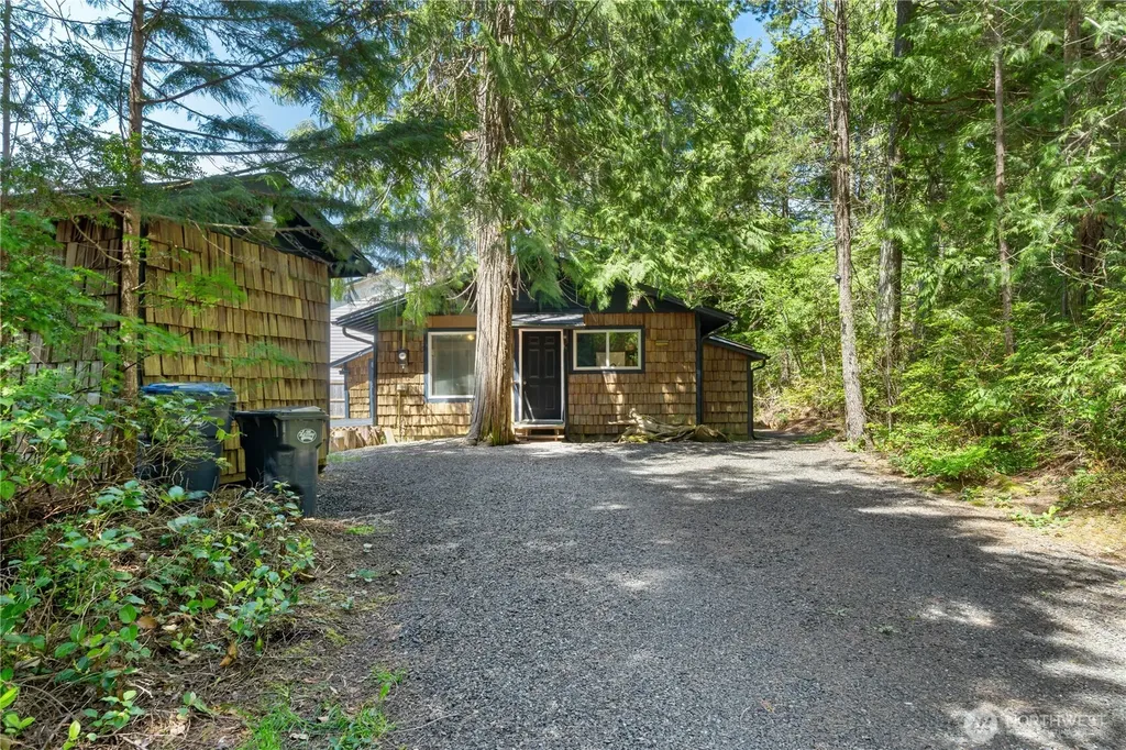 37 Butterfly Lane Pacific Beach WA 98571