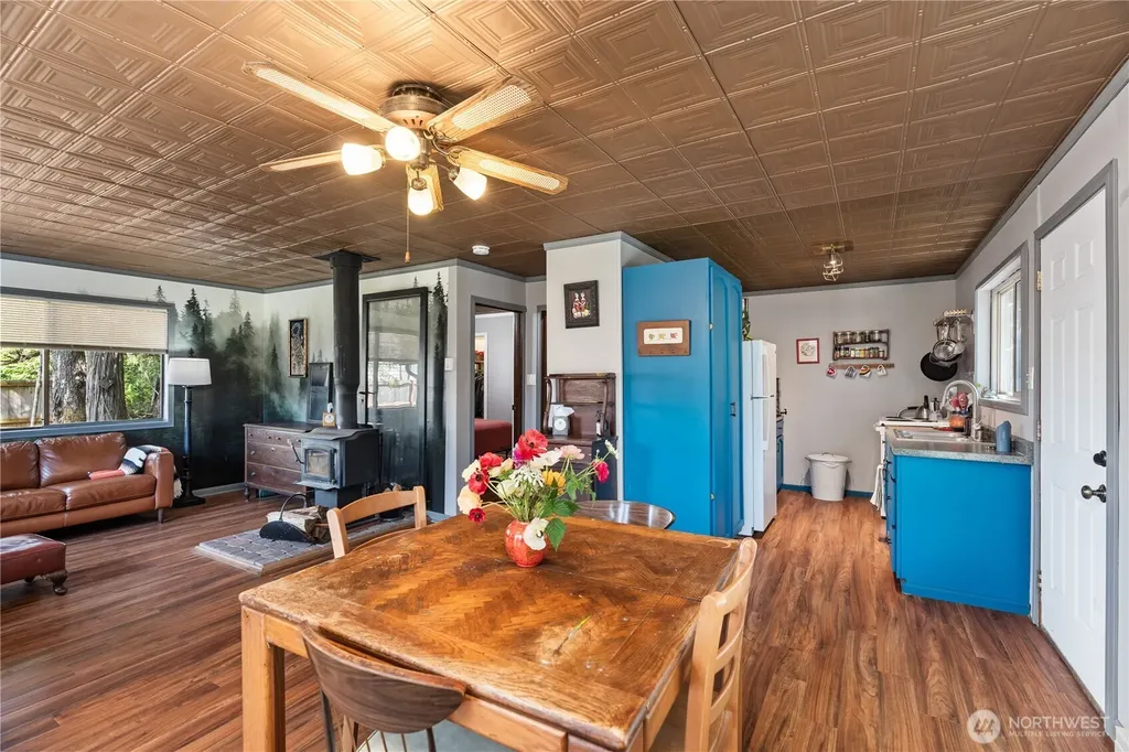 37 Butterfly Lane Pacific Beach WA 98571