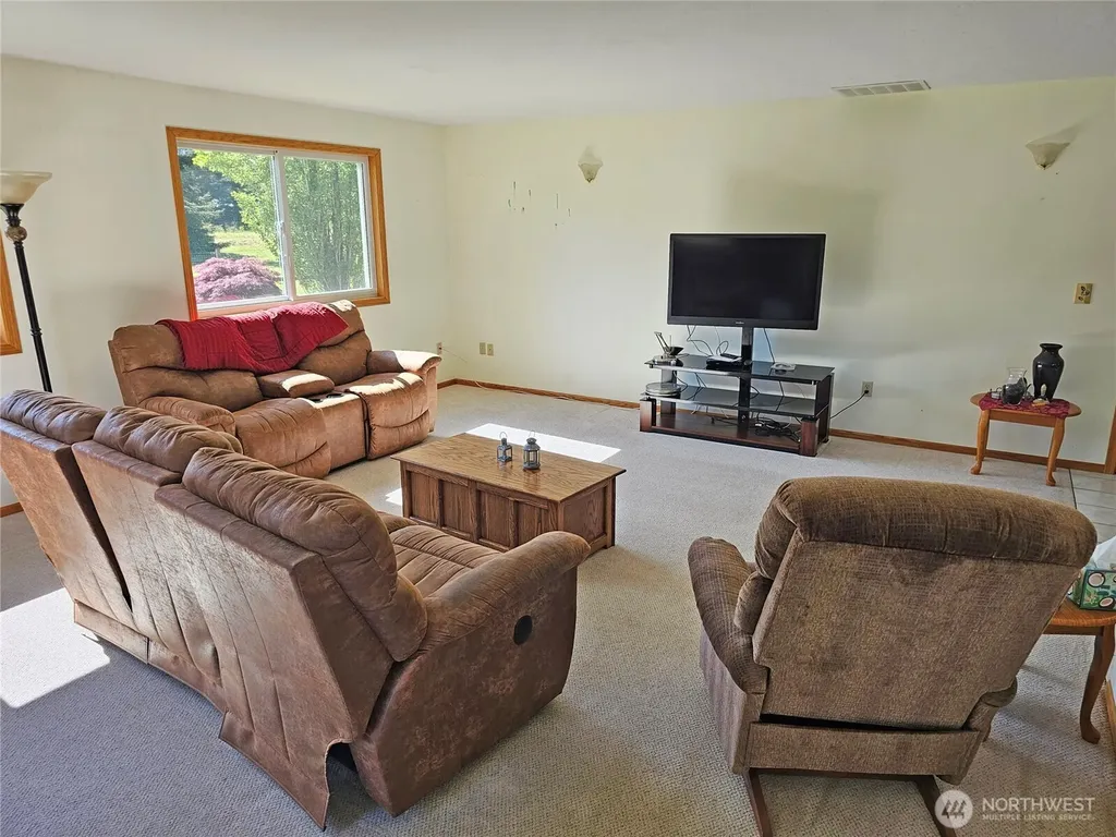 17103 Camas Run Lane SW Rochester WA 98579