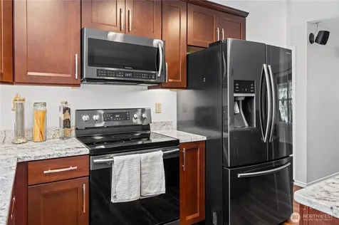 18915 80th Avenue Ct E Puyallup WA 98375