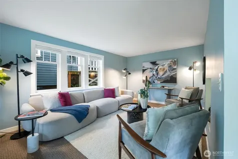 1717 32nd Avenue Seattle WA 98122