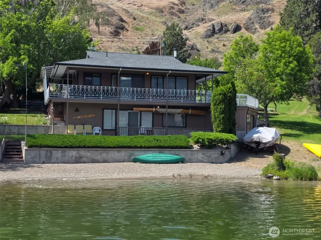 33524 Highway 97 Oroville WA 98844