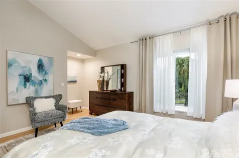 6001 60th Avenue NE Seattle WA 98115