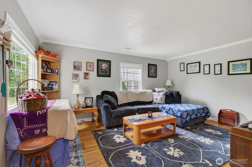 102 Nelson Avenue Kelso WA 98626