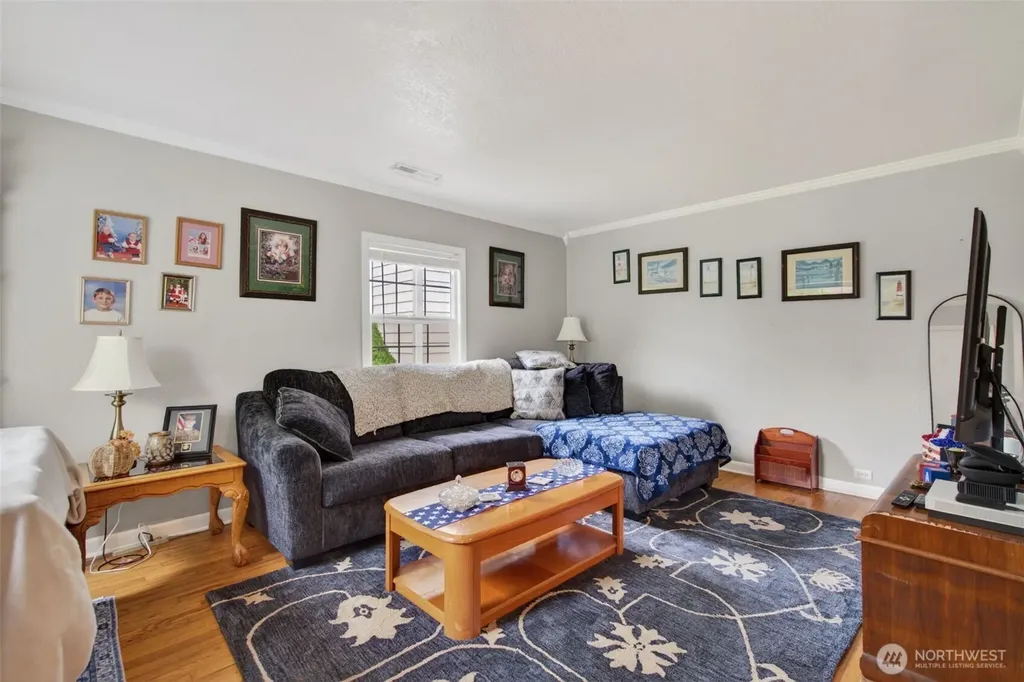 102 Nelson Avenue Kelso WA 98626