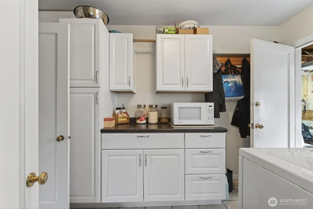 102 Nelson Avenue Kelso WA 98626