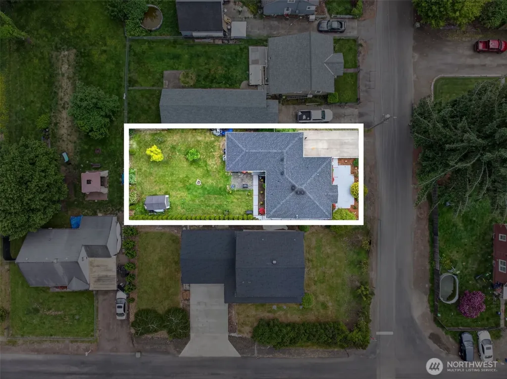 102 Nelson Avenue Kelso WA 98626