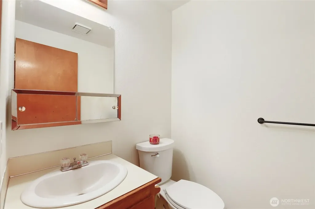 9621 Sunburst Court SE Port Orchard WA 98367