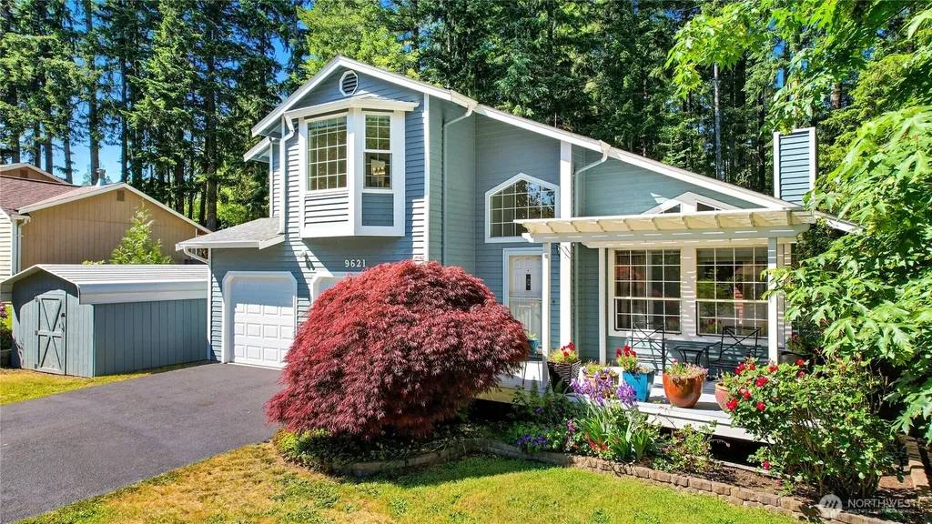 9621 Sunburst Court SE Port Orchard WA 98367