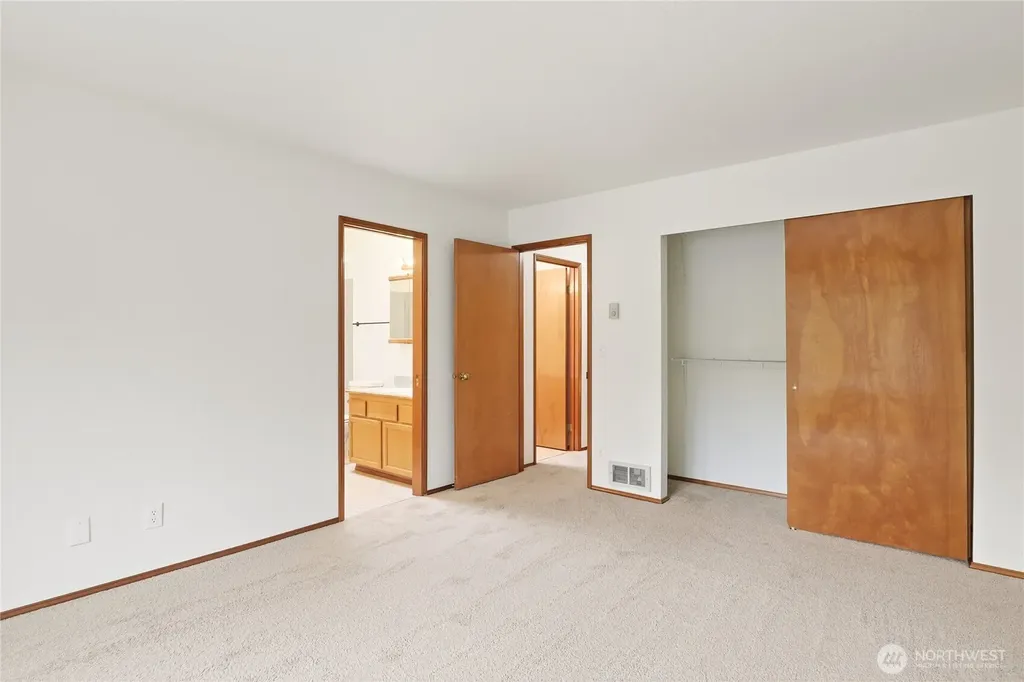9621 Sunburst Court SE Port Orchard WA 98367