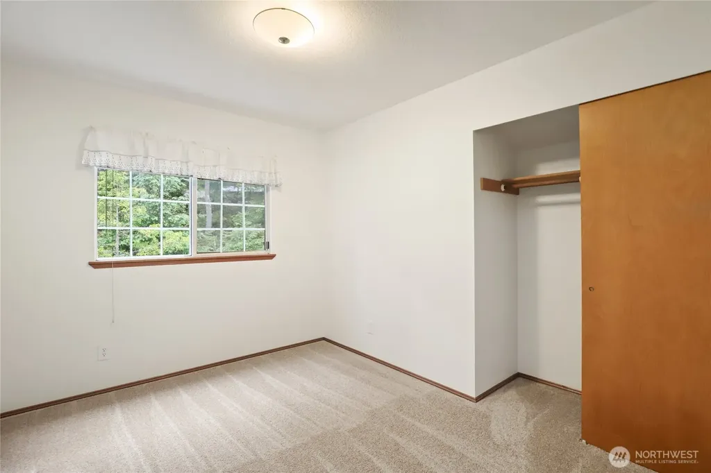 9621 Sunburst Court SE Port Orchard WA 98367