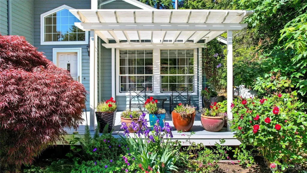 9621 Sunburst Court SE Port Orchard WA 98367