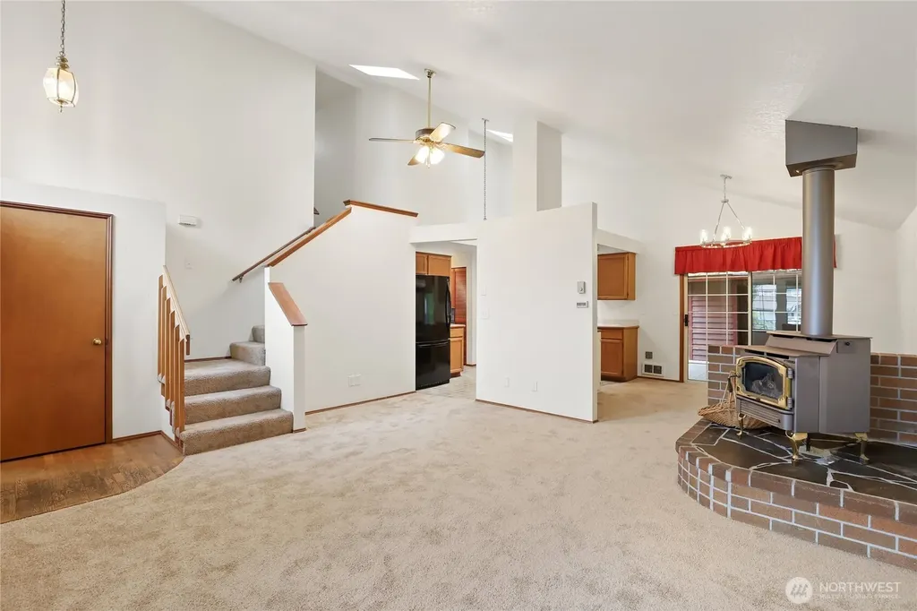 9621 Sunburst Court SE Port Orchard WA 98367