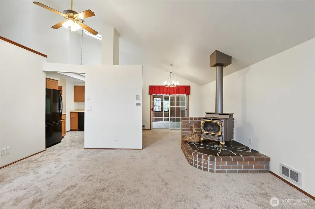 9621 Sunburst Court SE Port Orchard WA 98367