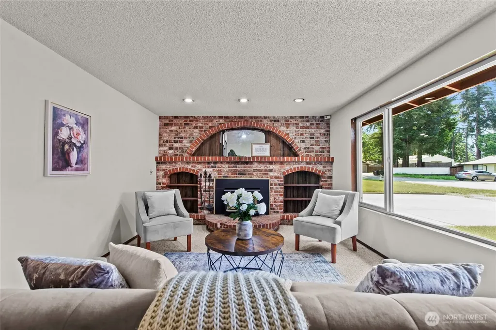 1637 105th Street S Tacoma WA 98444