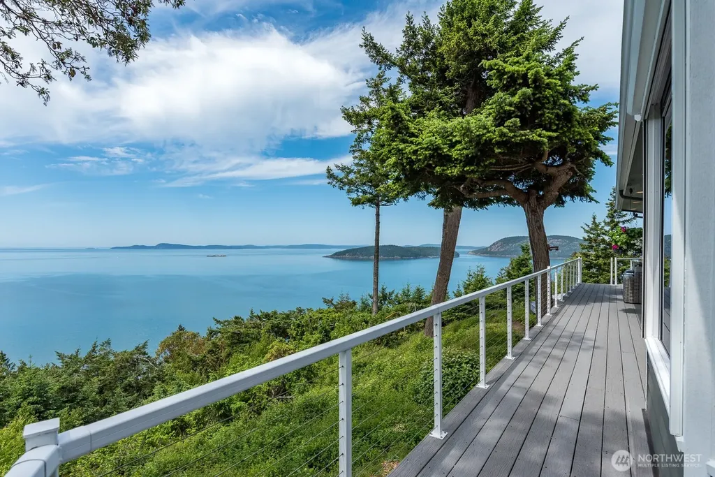 4034 Edith Point Road Anacortes WA 98221