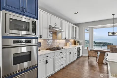 4034 Edith Point Road Anacortes WA 98221
