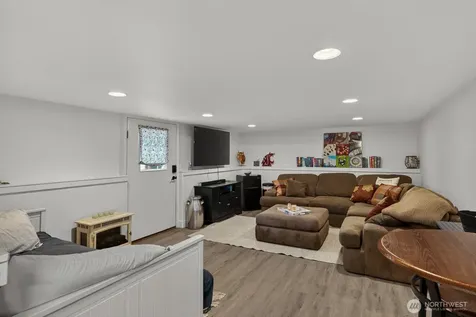 4034 Edith Point Road Anacortes WA 98221