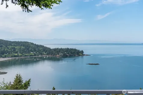 4034 Edith Point Road Anacortes WA 98221