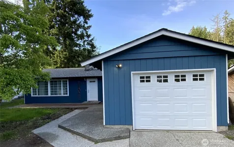 621 Brookdale Road E Tacoma WA 98445