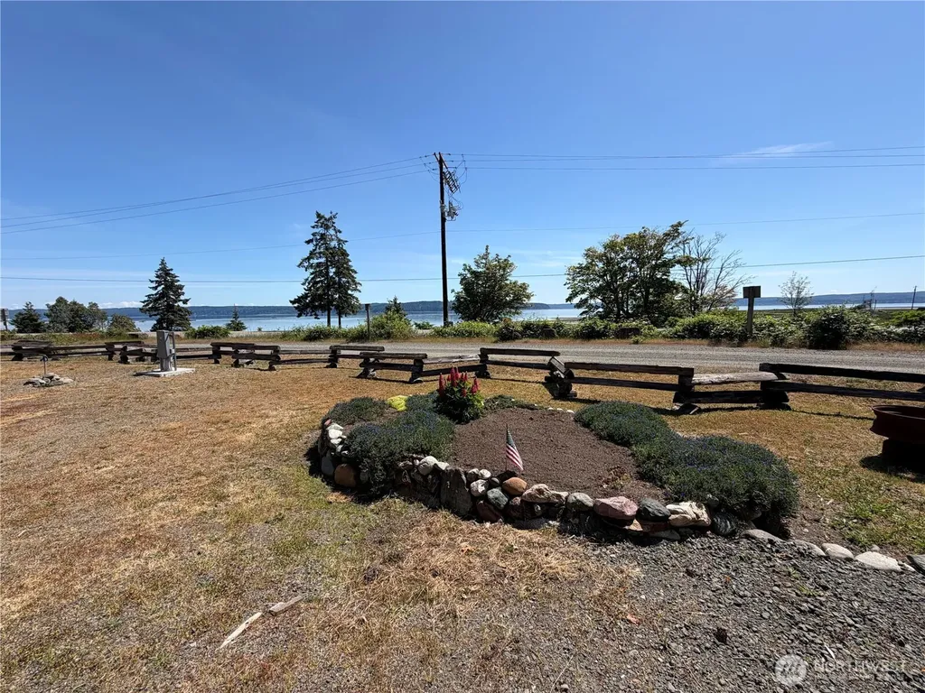 1 Buena Vista Way Brinnon WA 98320