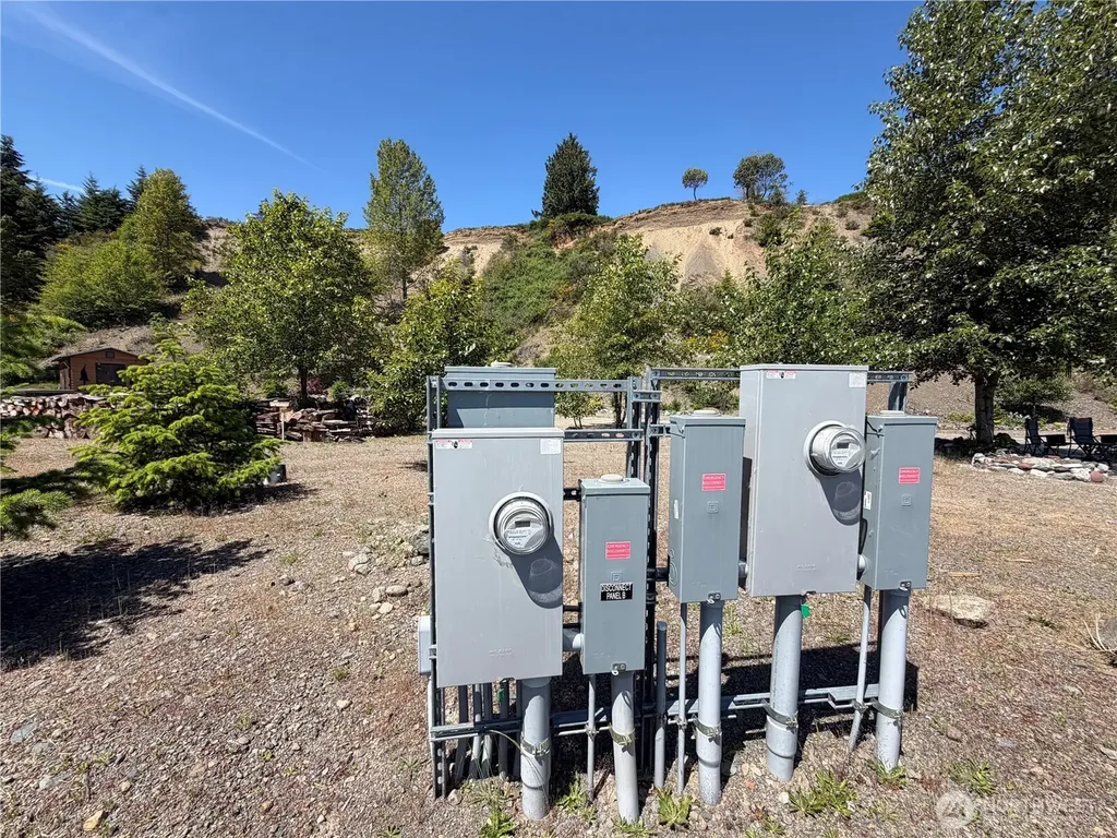 1 Buena Vista Way Brinnon WA 98320