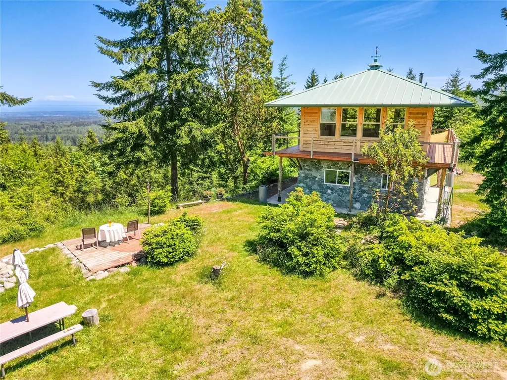 1648 Township Line Road Port Angeles WA 98362
