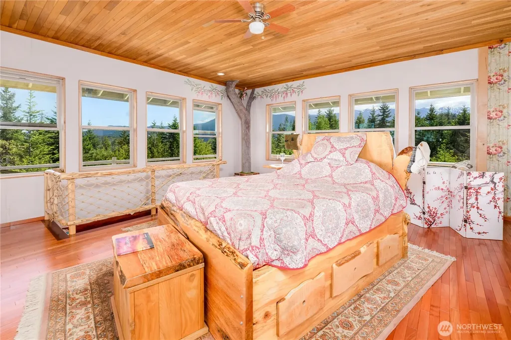 1648 Township Line Road Port Angeles WA 98362