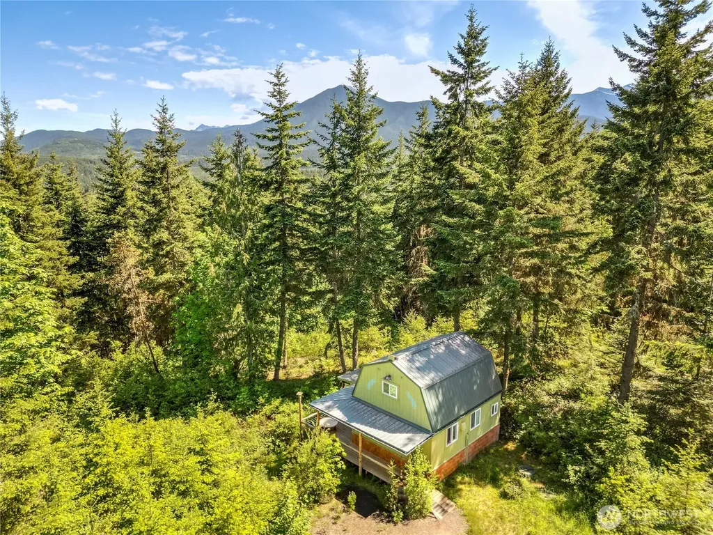 1648 Township Line Road Port Angeles WA 98362