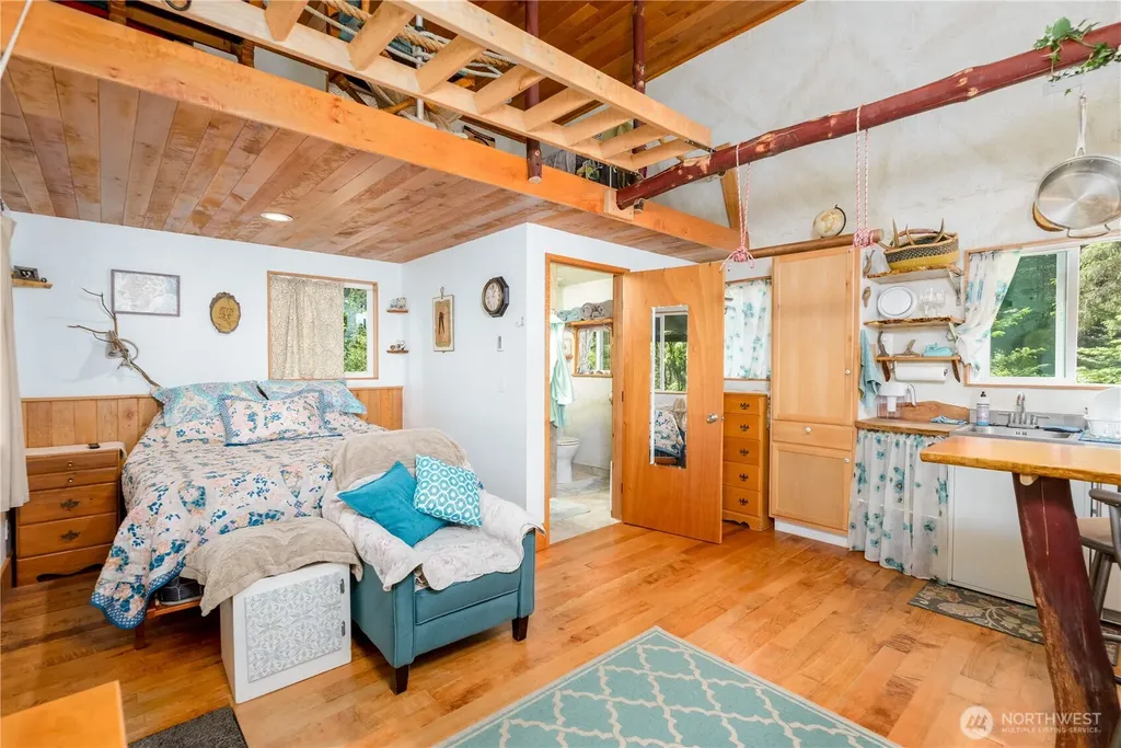 1648 Township Line Road Port Angeles WA 98362