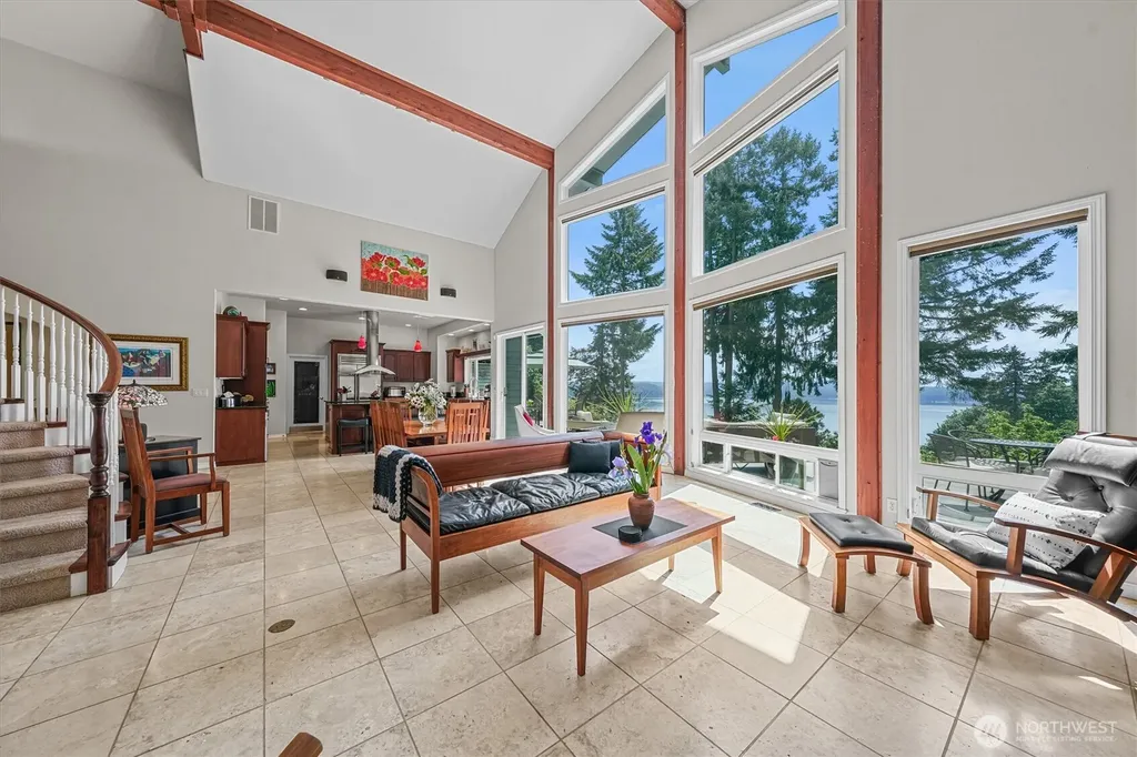 10823 Seaview Drive Anderson Island WA 98303