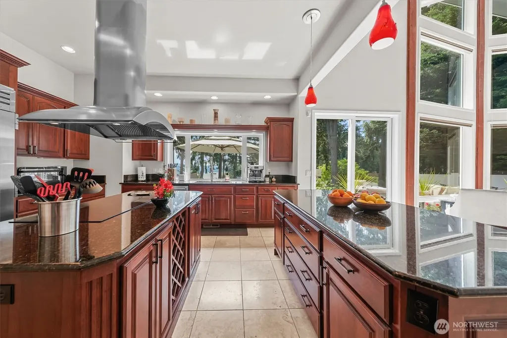 10823 Seaview Drive Anderson Island WA 98303
