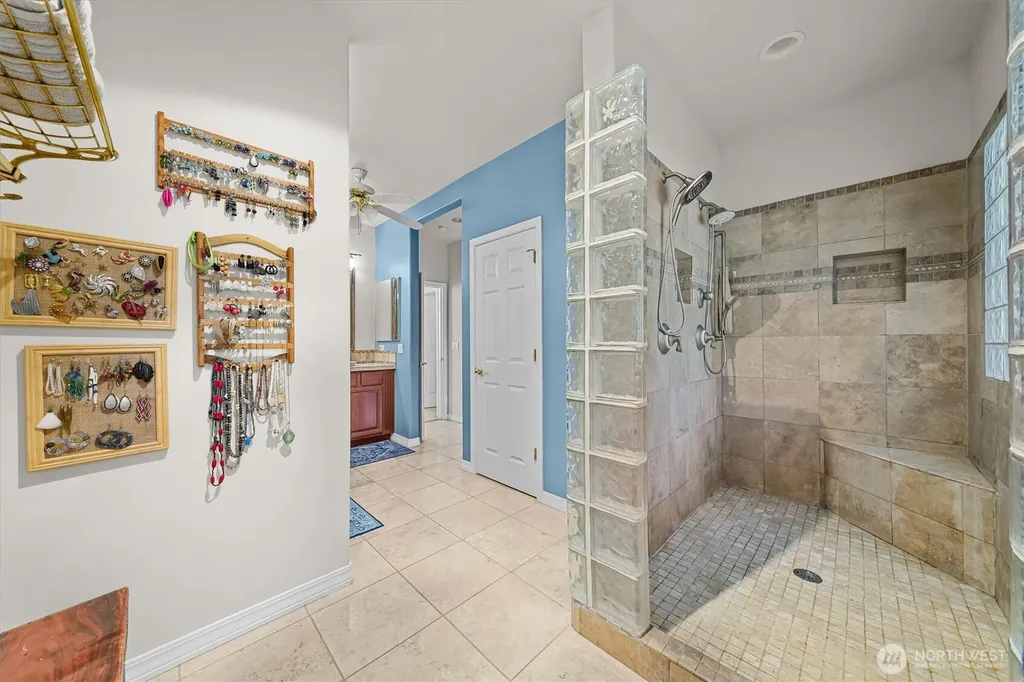10823 Seaview Drive Anderson Island WA 98303