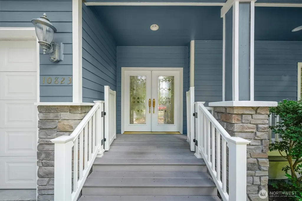 10823 Seaview Drive Anderson Island WA 98303