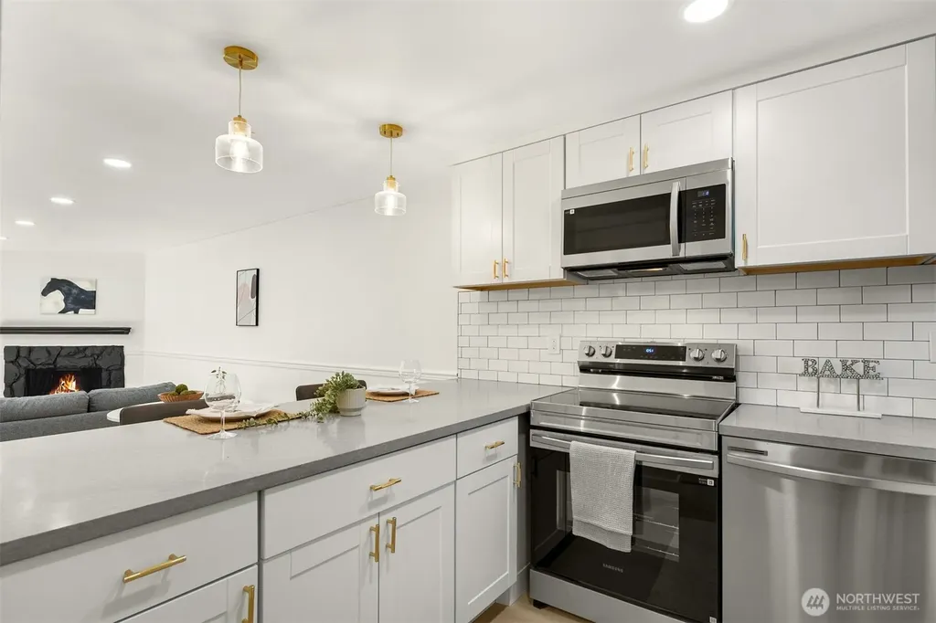 14527 NE 40th Street Bellevue WA 98007