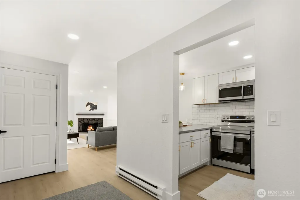 14527 NE 40th Street Bellevue WA 98007