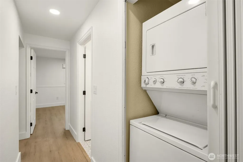 14527 NE 40th Street Bellevue WA 98007