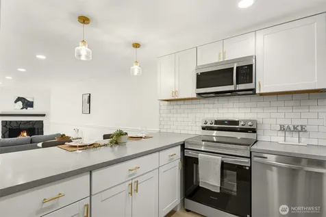 14527 NE 40th Street Bellevue WA 98007