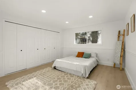 14527 NE 40th Street Bellevue WA 98007