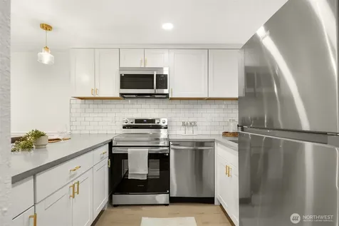 14527 NE 40th Street Bellevue WA 98007