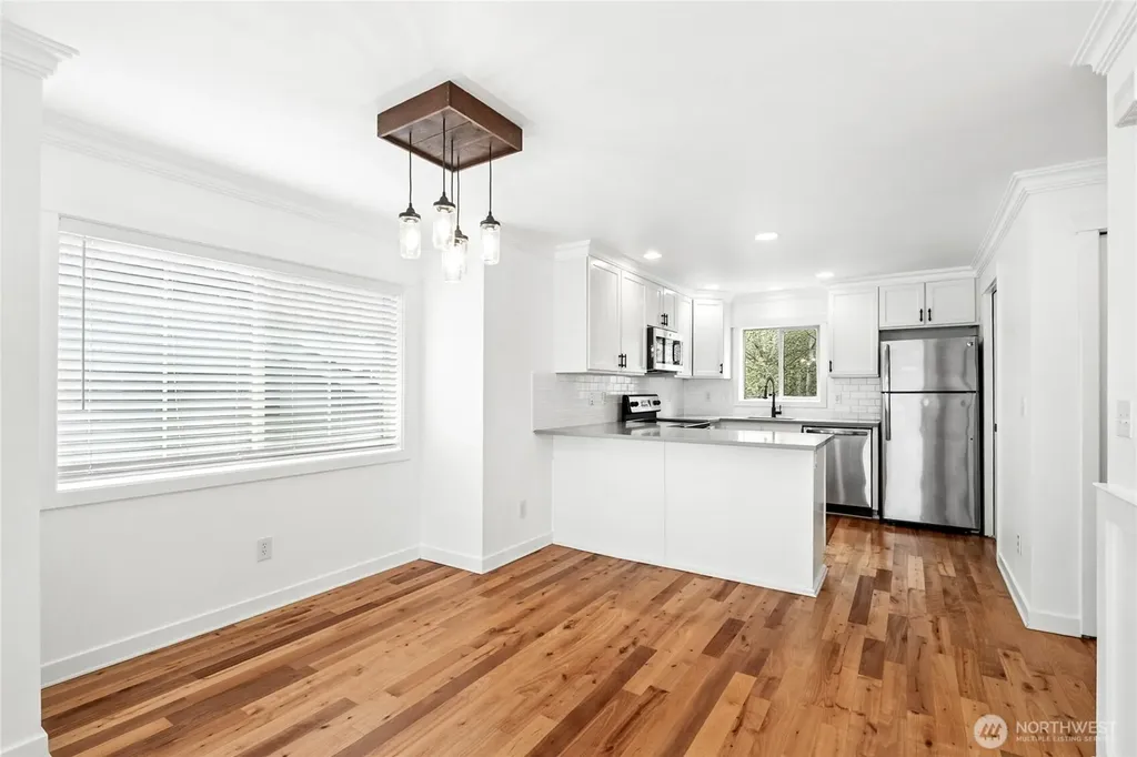 9011 46th Avenue S Seattle WA 98118