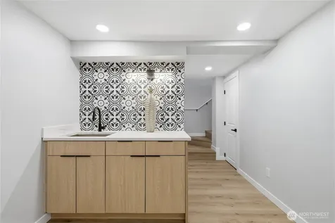 1927 42nd Avenue SW Seattle WA 98116
