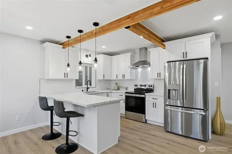 1927 42nd Avenue SW Seattle WA 98116