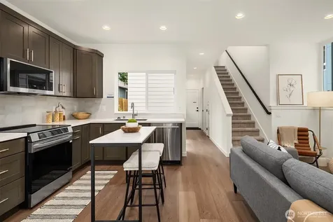 12002 20th Avenue NE Seattle WA 98125