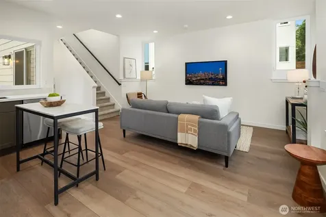 12002 20th Avenue NE Seattle WA 98125