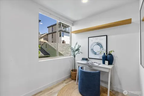 3953 1st Avenue NE Seattle WA 98105