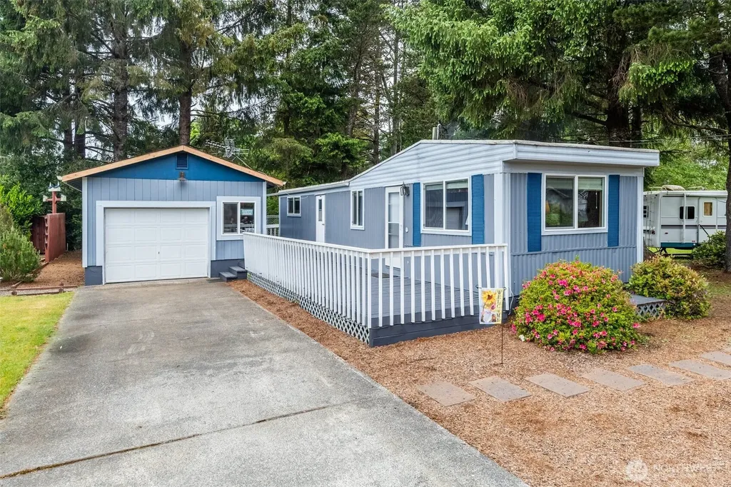 31109 N Place Ocean Park WA 98640